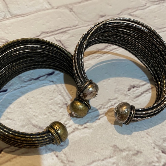 Bracelets - Picture 3 of 3